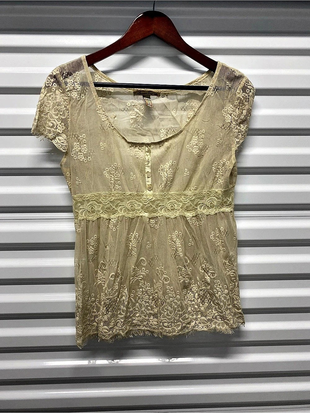 American Rag CIE Floral Lace Short Sleeve Blouse size L
